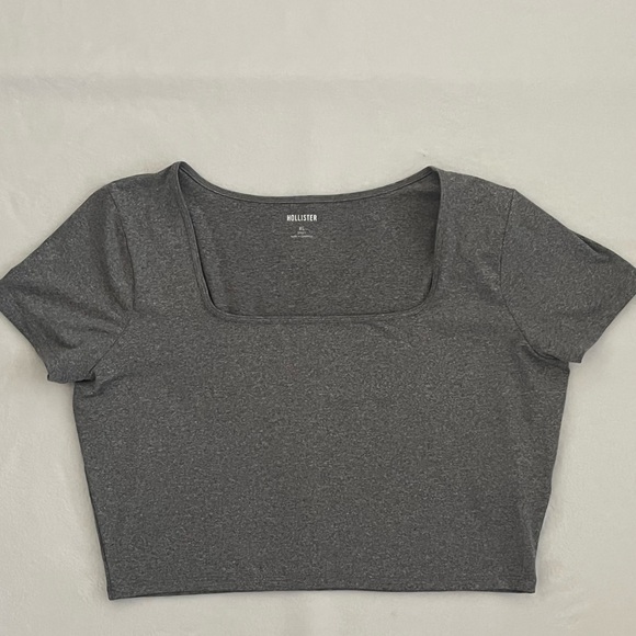 Hollister Gray Square-Neck Crop Top - Picture 2 of 9